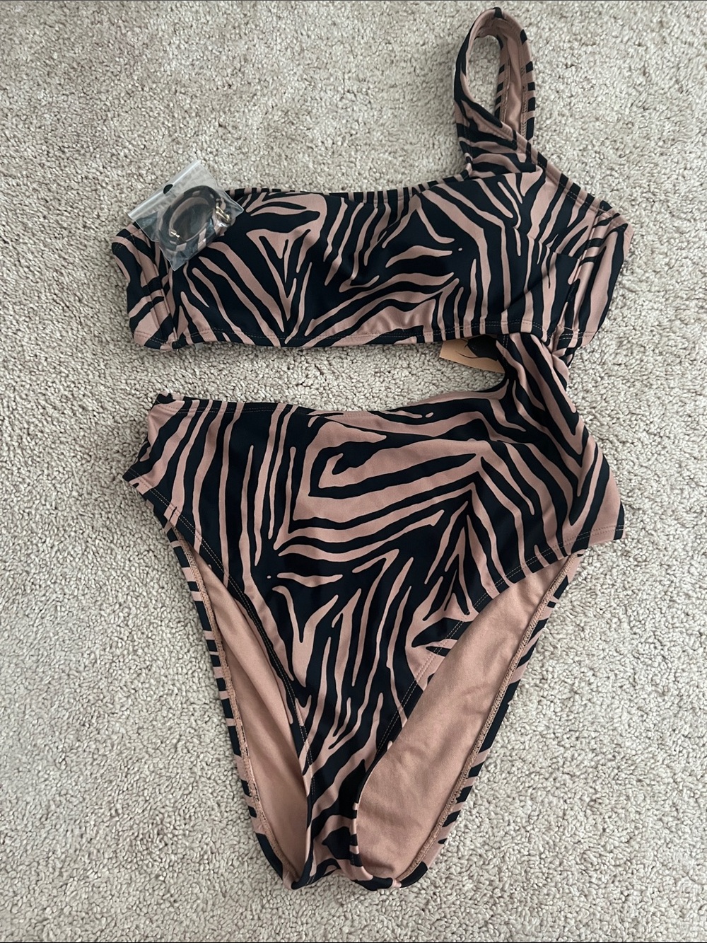 Shade & Shore  Zebra-Print One-Shoulder bathing suit in tan & Black